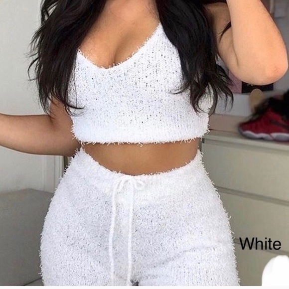 Cute! Fluffy shorts set 💕💕 - Picture 5 of 11